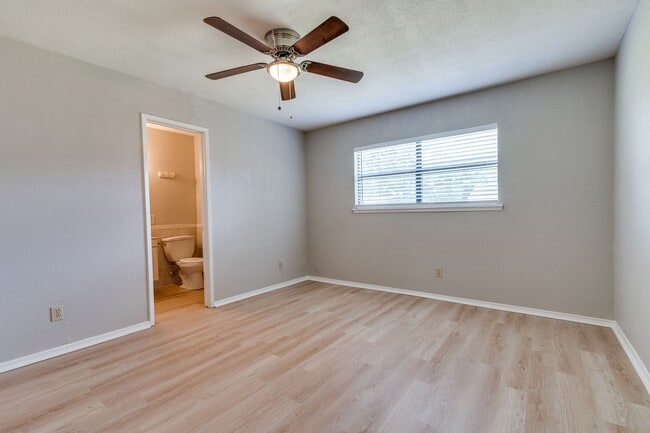 Building Photo - 3 Bed/2 Bath Hidden Treasure in Garland