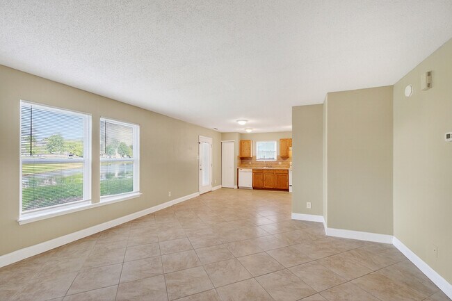 Building Photo - 2030 Orchid Bloom Ln