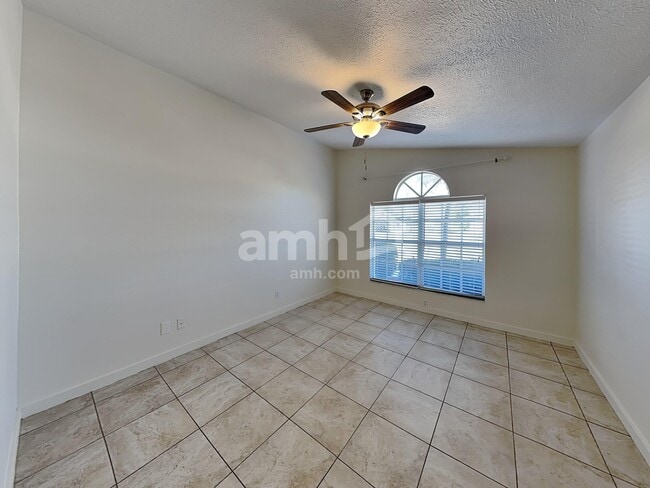 Building Photo - 6707 64th Ln E