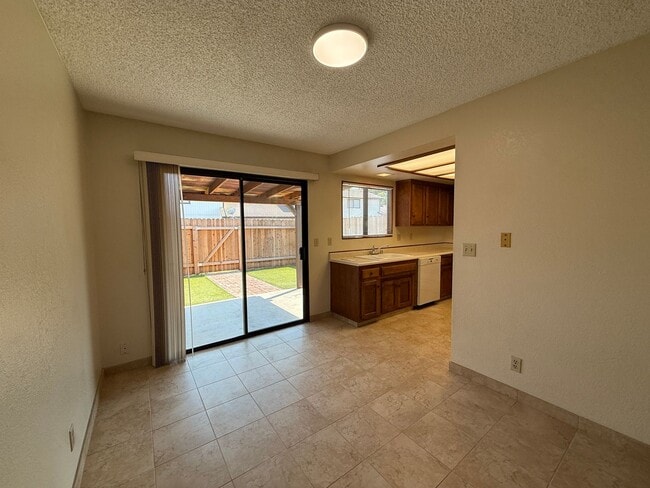 Building Photo - Old Orcutt Two Story Condo with One Car Ga...