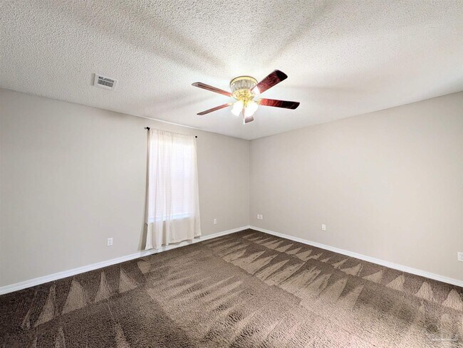 Building Photo - 175 Carrier Dr