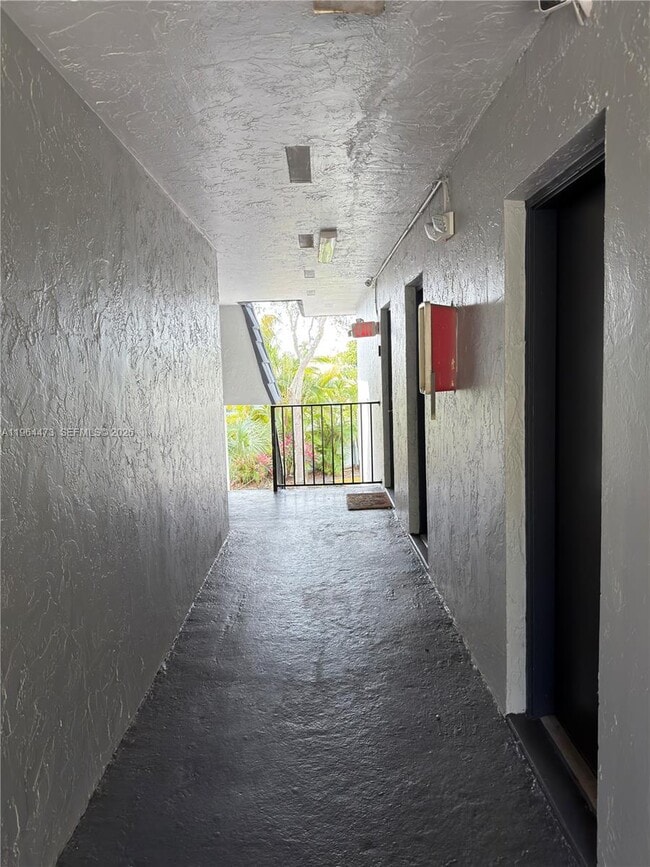 Building Photo - 8009 W 6th Ave