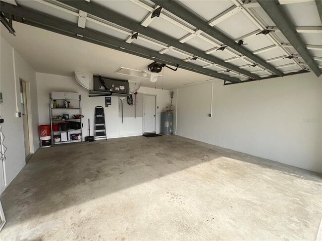 Building Photo - 1126 Waterside St
