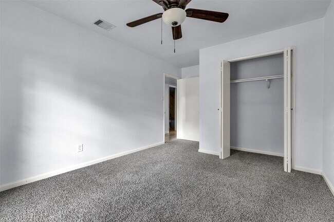 Building Photo - 4406 Kacee Dr