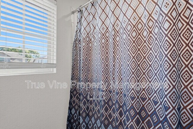 Building Photo - 12108 Icon Rdg