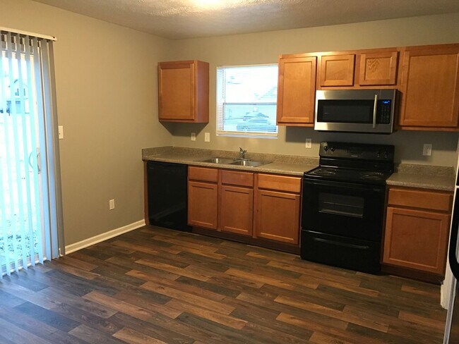 Building Photo - Lawrence Twp - 4 BR home