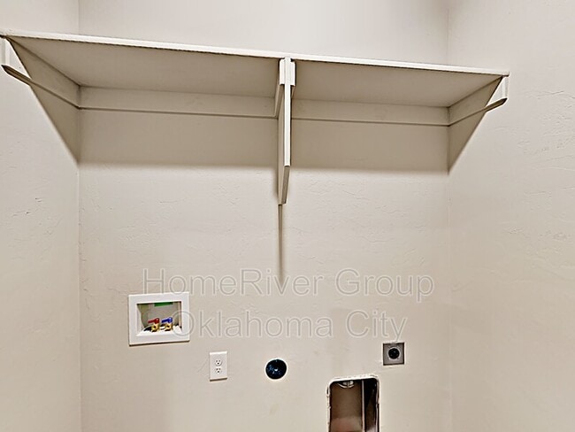 Building Photo - 9521 Timberwind Ln