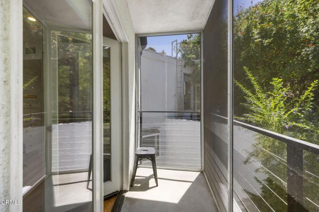 Building Photo - 3551 Dixie Canyon Pl
