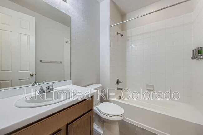 Building Photo - 6782 Petunia Pl