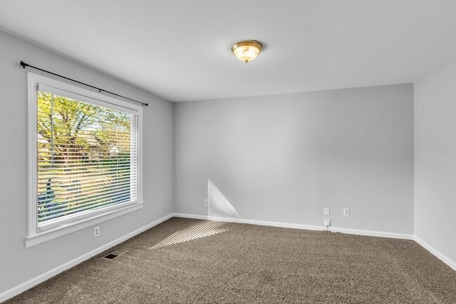 Building Photo - 2560 Choctaw Trce