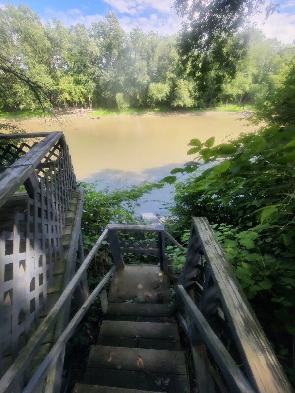 Building Photo - 504 S Martin St