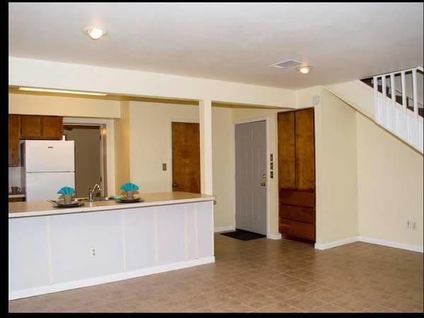 Building Photo - 126 Harbour Ln