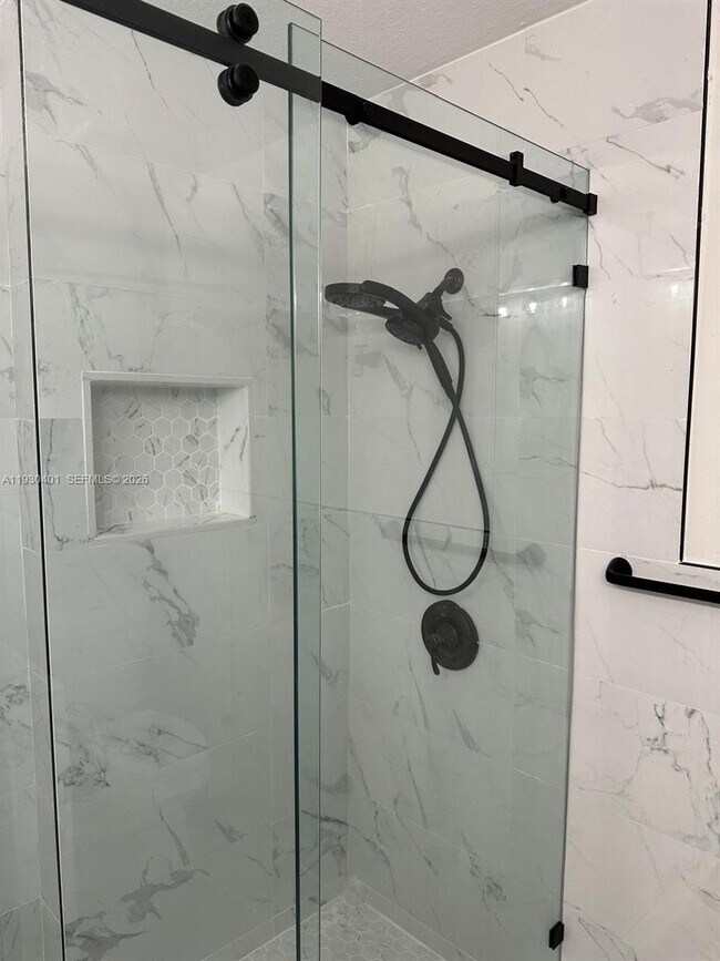 Building Photo - 12421 SW 50th Ct