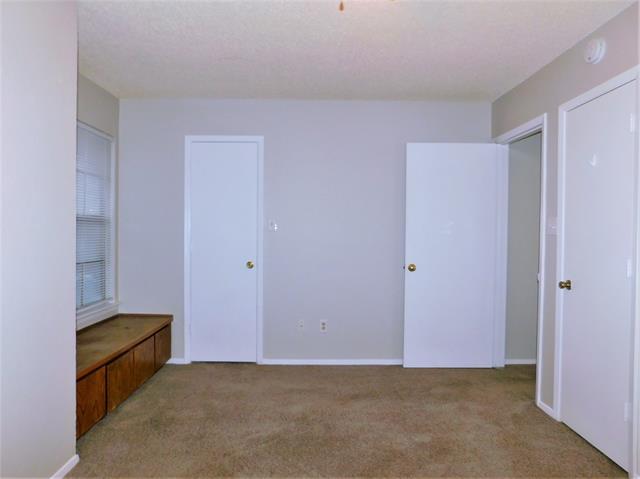 Building Photo - 1131 Dallas Dr