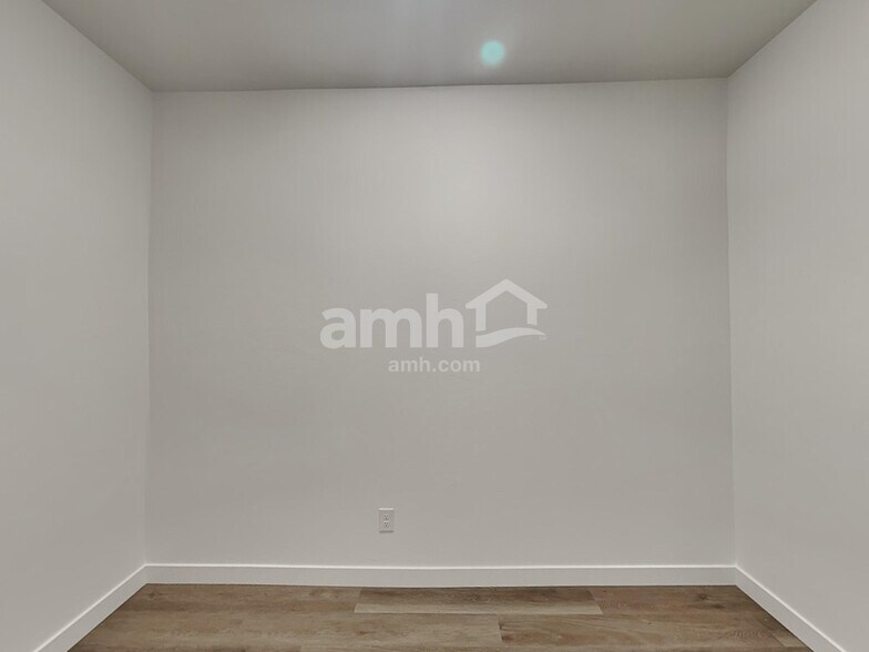 Building Photo - 13085 N Serenity Vly Dr