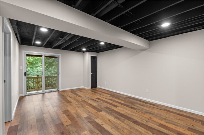 Building Photo - 178 Cascade Cir Dr