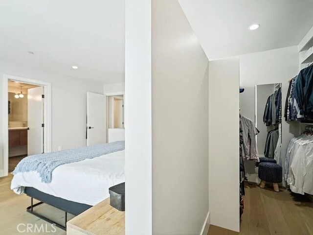 Building Photo - 811 N Detroit St