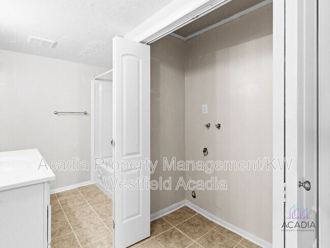 Building Photo - 2360 N 250 W