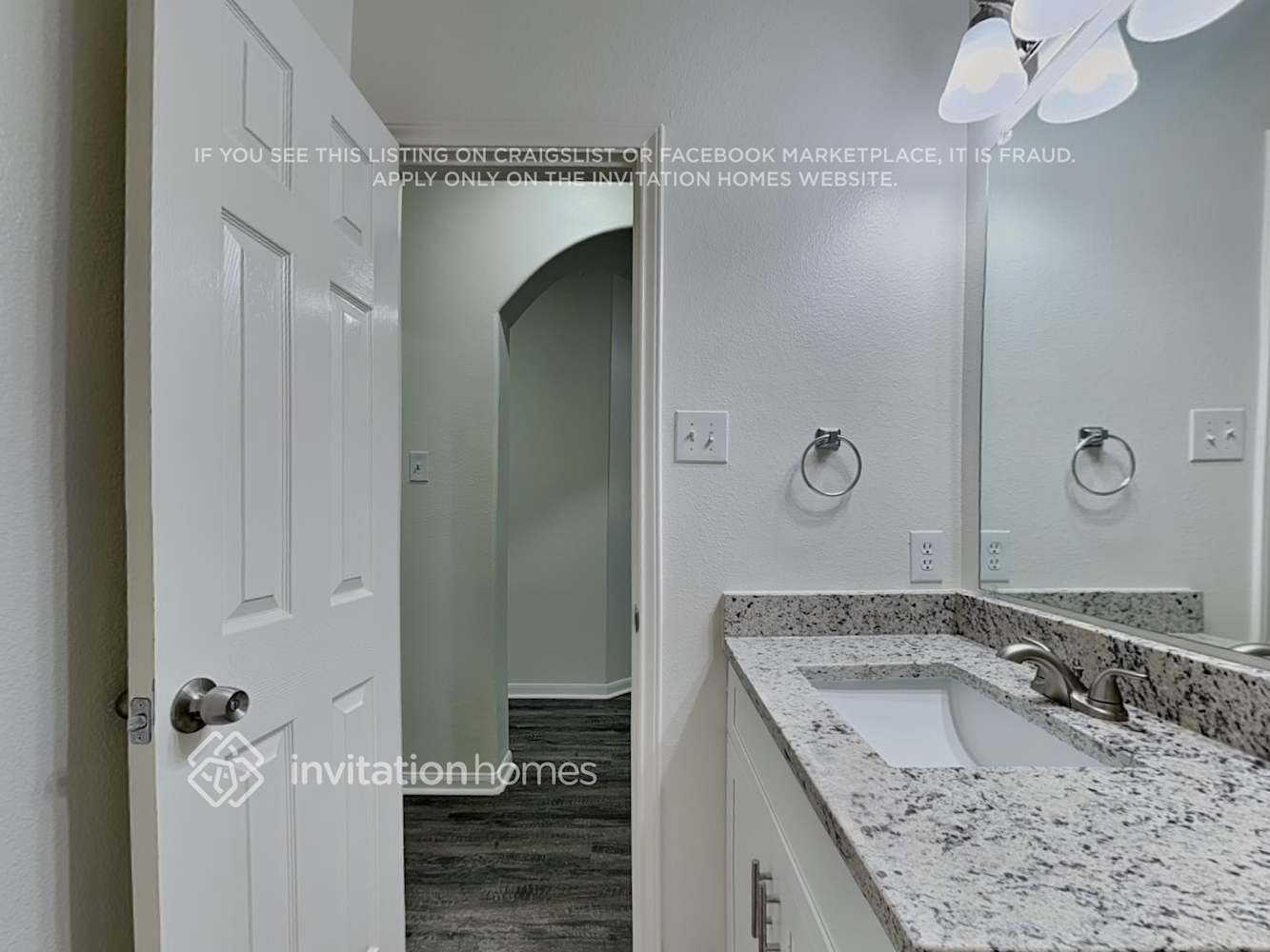 Building Photo - 15407 Riford Dr