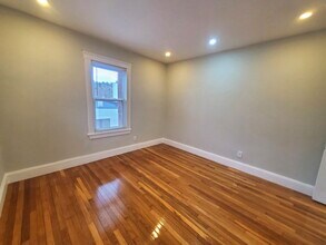 Building Photo - 3961 Washington St