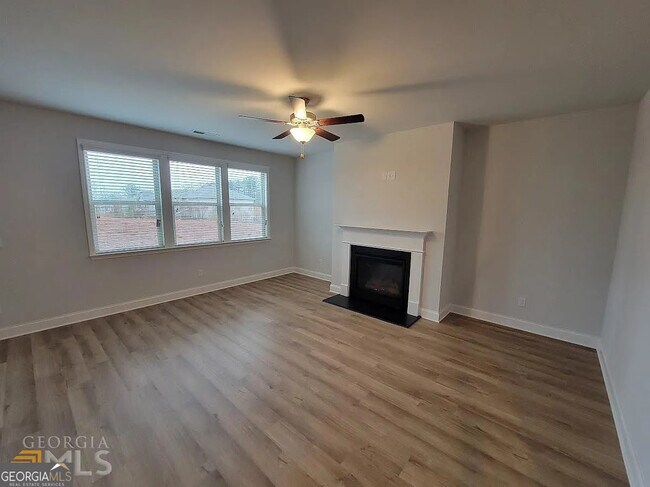 Building Photo - 604 Cunninghame Ct