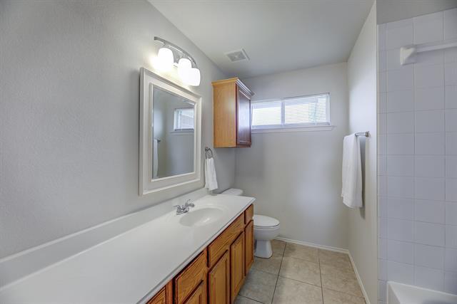 Building Photo - 12347 Red Hawk Dr