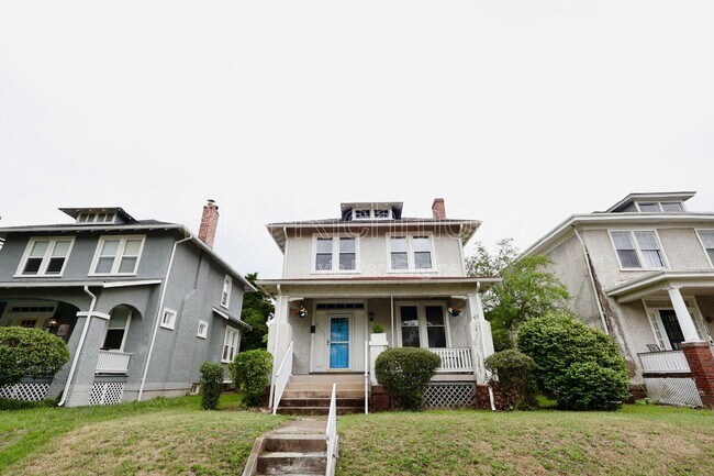 Building Photo - 2721 Garland Ave