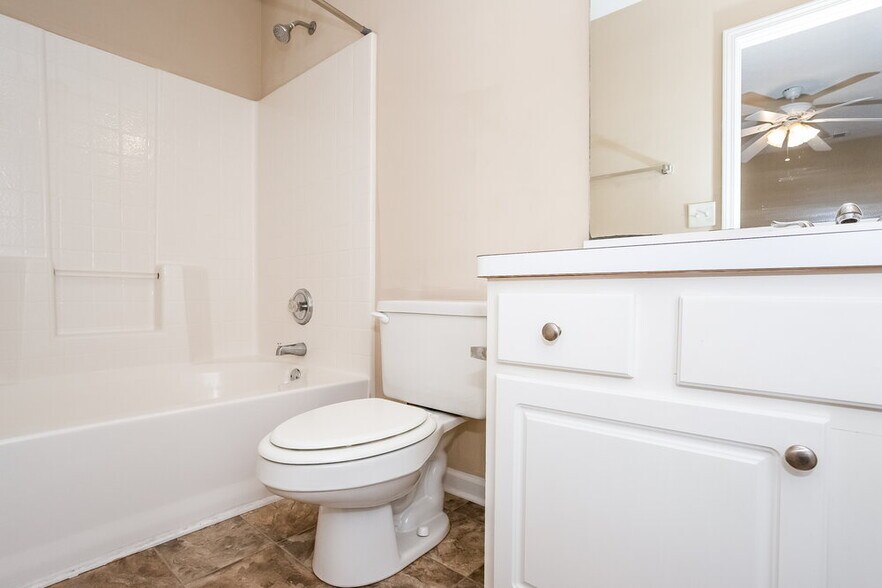 Building Photo - 218 Prescott Ct
