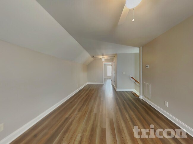 Building Photo - 448 Big Willow Way