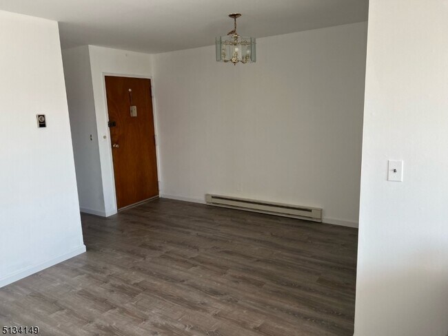 Building Photo - 100 Pierson Miller Dr