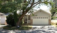 Building Photo - 3 Bedroom / 3 Bath Home in Millcreek!