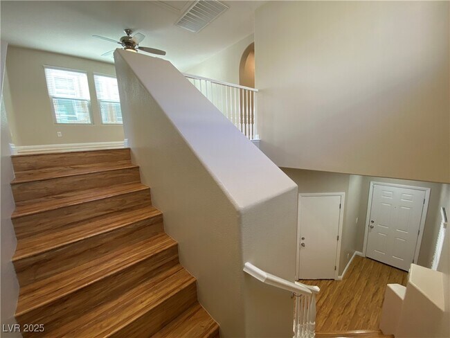 Building Photo - 10273 Headrick Dr