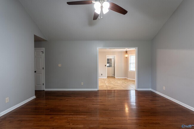 Building Photo - 104 Westminster Way