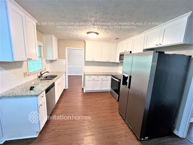 Building Photo - 3993 Sugar Valley Dr SE