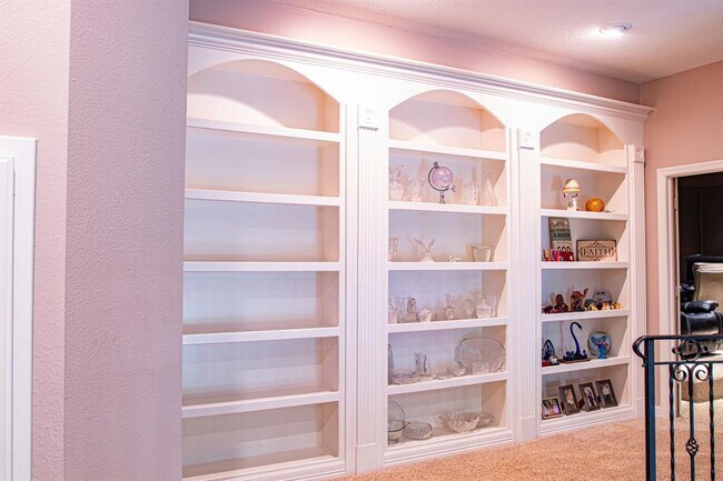 Building Photo - 9006 Stones Throw Ln