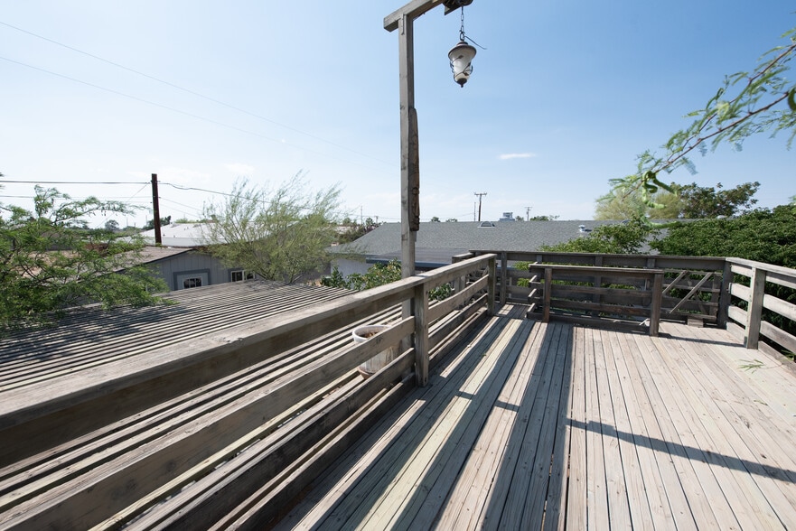 Building Photo - 21667 Laguna Rd