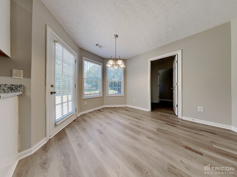 Building Photo - 3046 Langley Rd SW