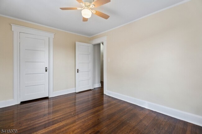 Building Photo - 32 Edgewood Rd