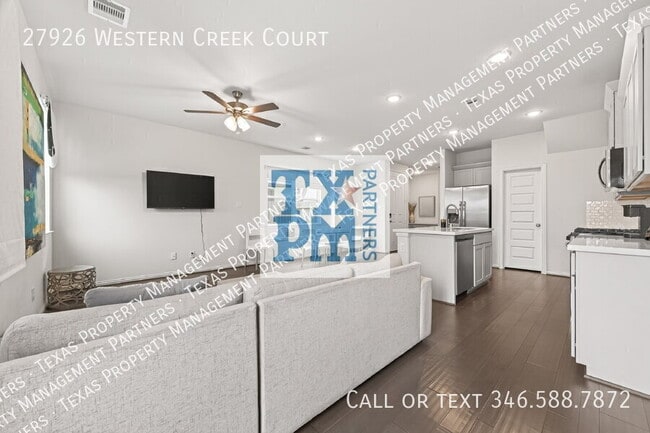 Building Photo - 27926 Western Crk Ct