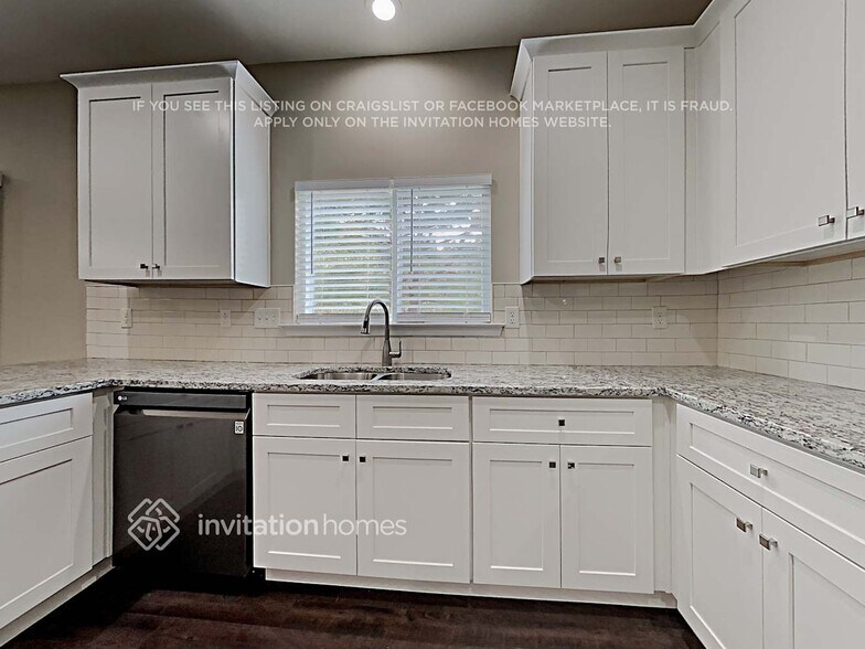 Building Photo - 9237 Seamill Rd