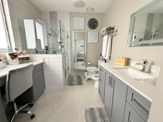 Building Photo - 8737 NW 168th Ln