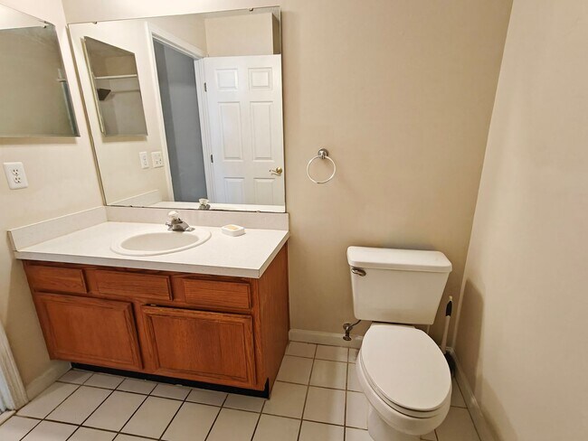 Building Photo - Florida Living at Its Best – 3BR Home with Hot Tub & Resort Amenities