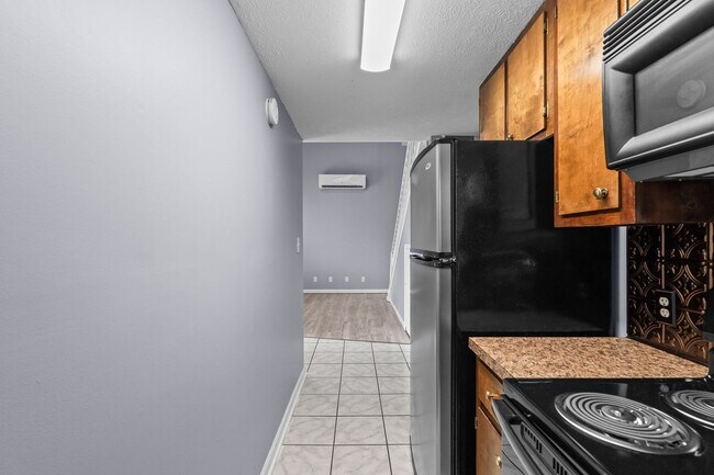 Building Photo - Charming Conway Loft Home – Quiet Country Living!
