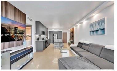 Building Photo - 4001S S Ocean Dr