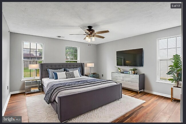 Building Photo - 5620 Avonshire Pl