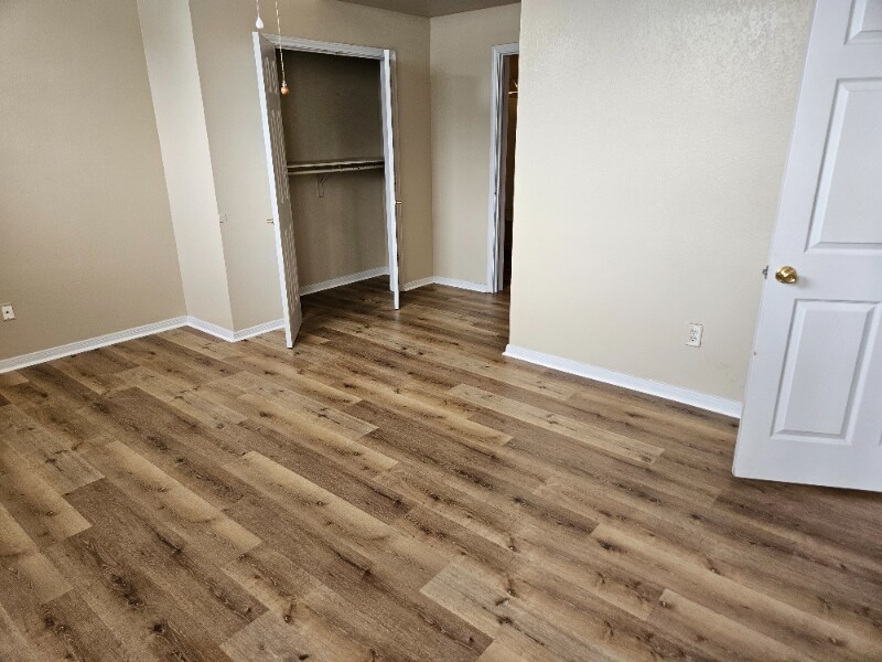 Building Photo - E. E Southcross