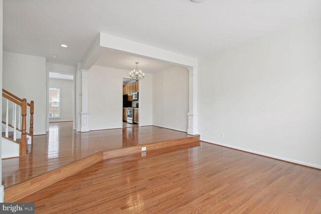 Building Photo - 15041 Clementine Way