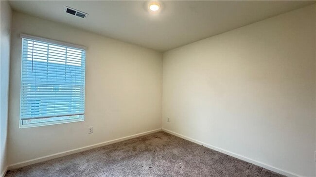 Building Photo - 204 Fenchurch Wy