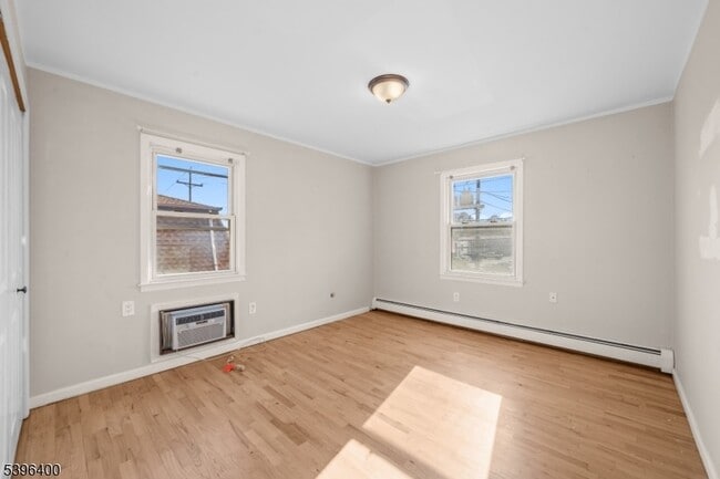 Building Photo - 136 Clifton Blvd