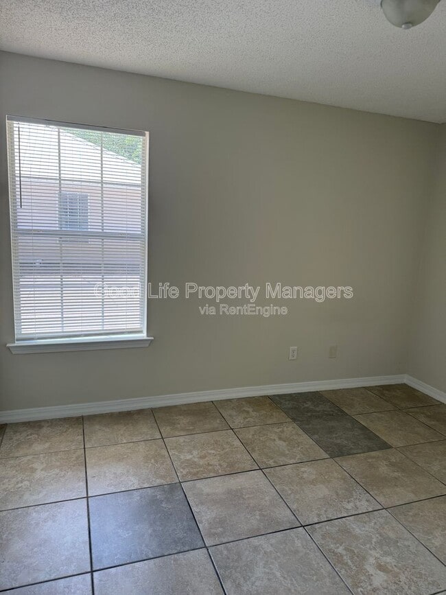 Building Photo - 9980 Bowman Ave